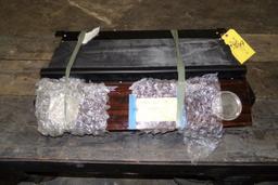 GLOBAL 5000 PULL OUT TABLES B50189389-101