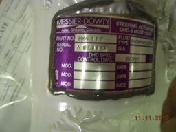 DASH 8 NOSE GEAR STEERING ACTUATOR 8900-117 (REPAIRED)