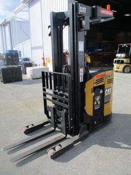 CAT MDL NR4000 24-VOLT ELECTRIC STAND ON FORKLIFT, 4,000 LB, TRIPLE STAGE 20' MAST W/BASSI SR-4803 C