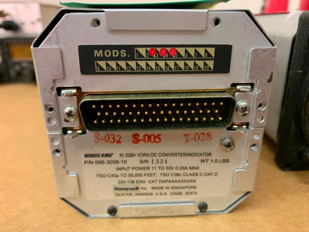 (LOT) ASSORTED AVIONICS (NEED REPAIR)