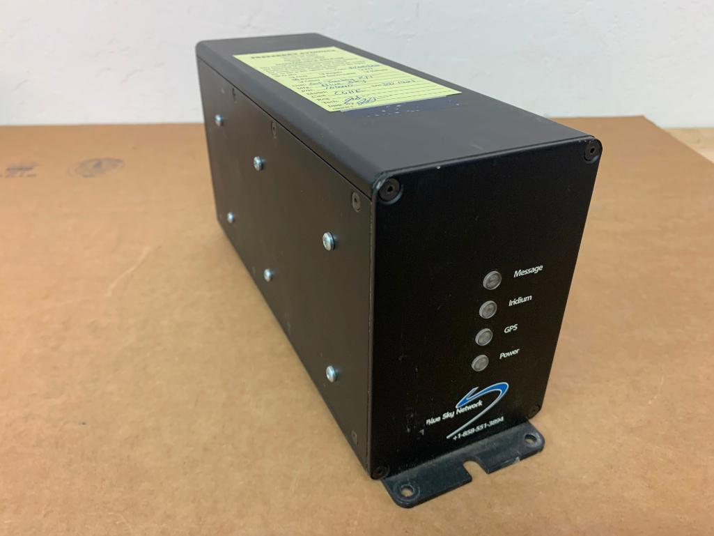 GILCOM BLUE SKY NETWORK D-1000C MODEM UNIT 100240 (AR)