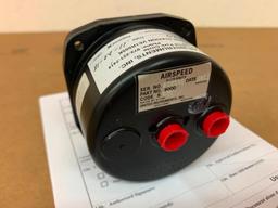 EC-130 UNITED INSTRUMENTS AIRSPEED INDICATOR 8000B.876 [ALT: 704A47113117] (REPAIRED)