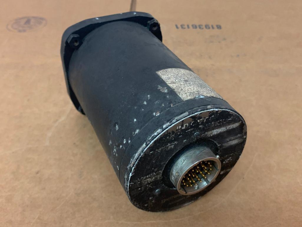 PUMA AEROSPATIALE RADIO MAGNETIC INDICATOR (2) 554-4021-002, (1) 540-4021-001 (AR)