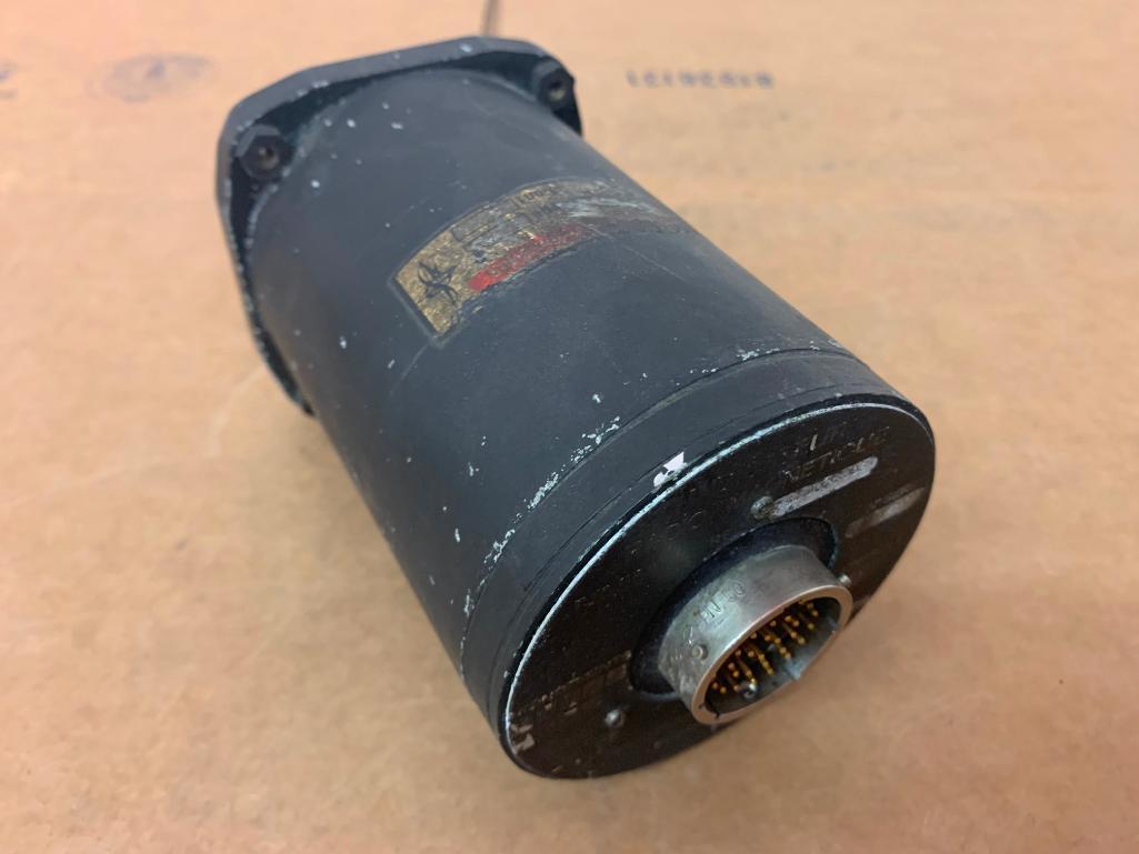 PUMA AEROSPATIALE RADIO MAGNETIC INDICATOR (2) 554-4021-002, (1) 540-4021-001 (AR)