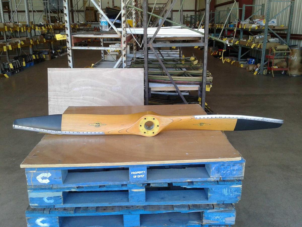 FLOTTORP 69" WOOD PROPELLER MODEL 69A46E
