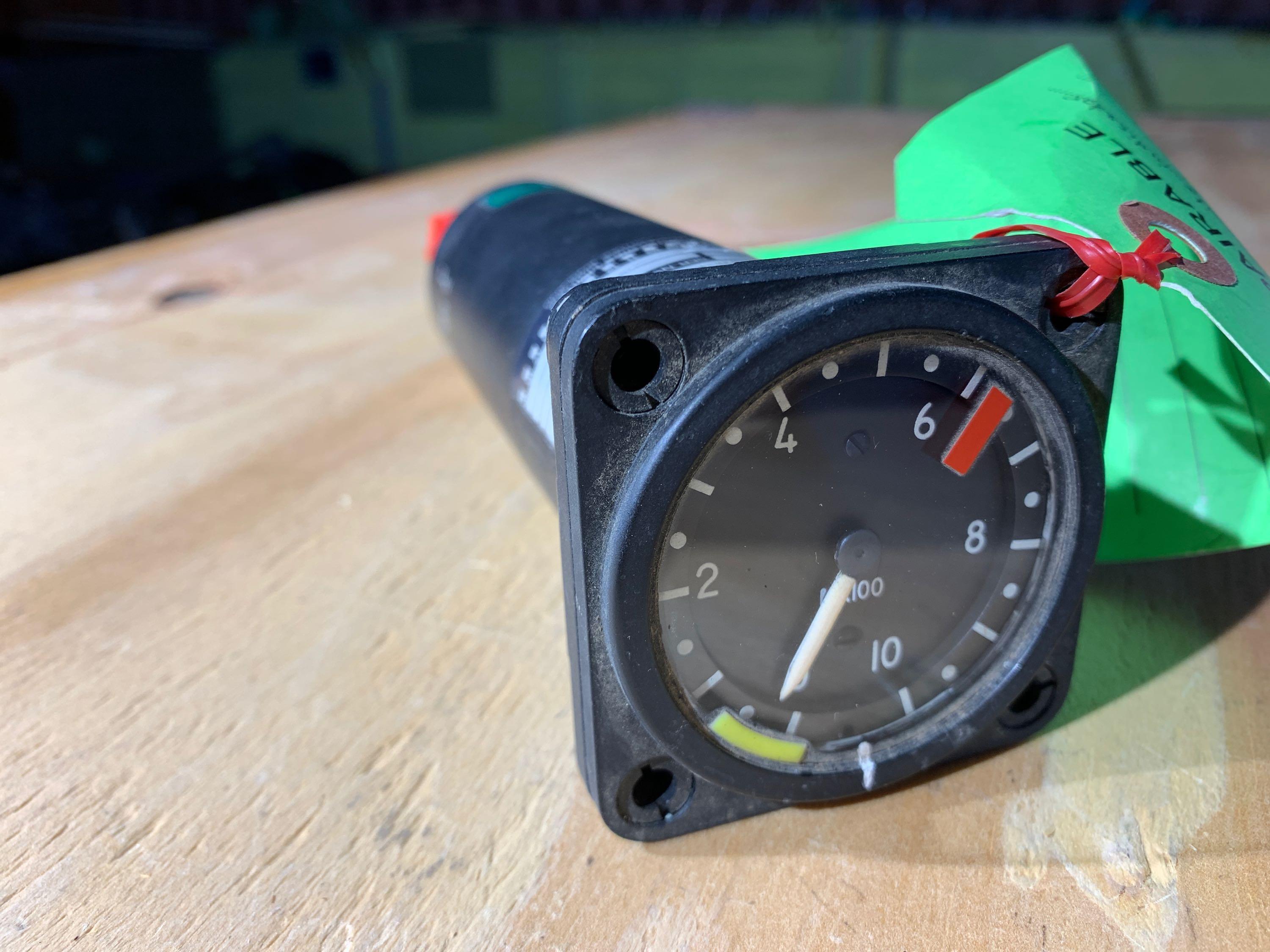 SMITHS FUEL QTY INDICATOR SFGW14
