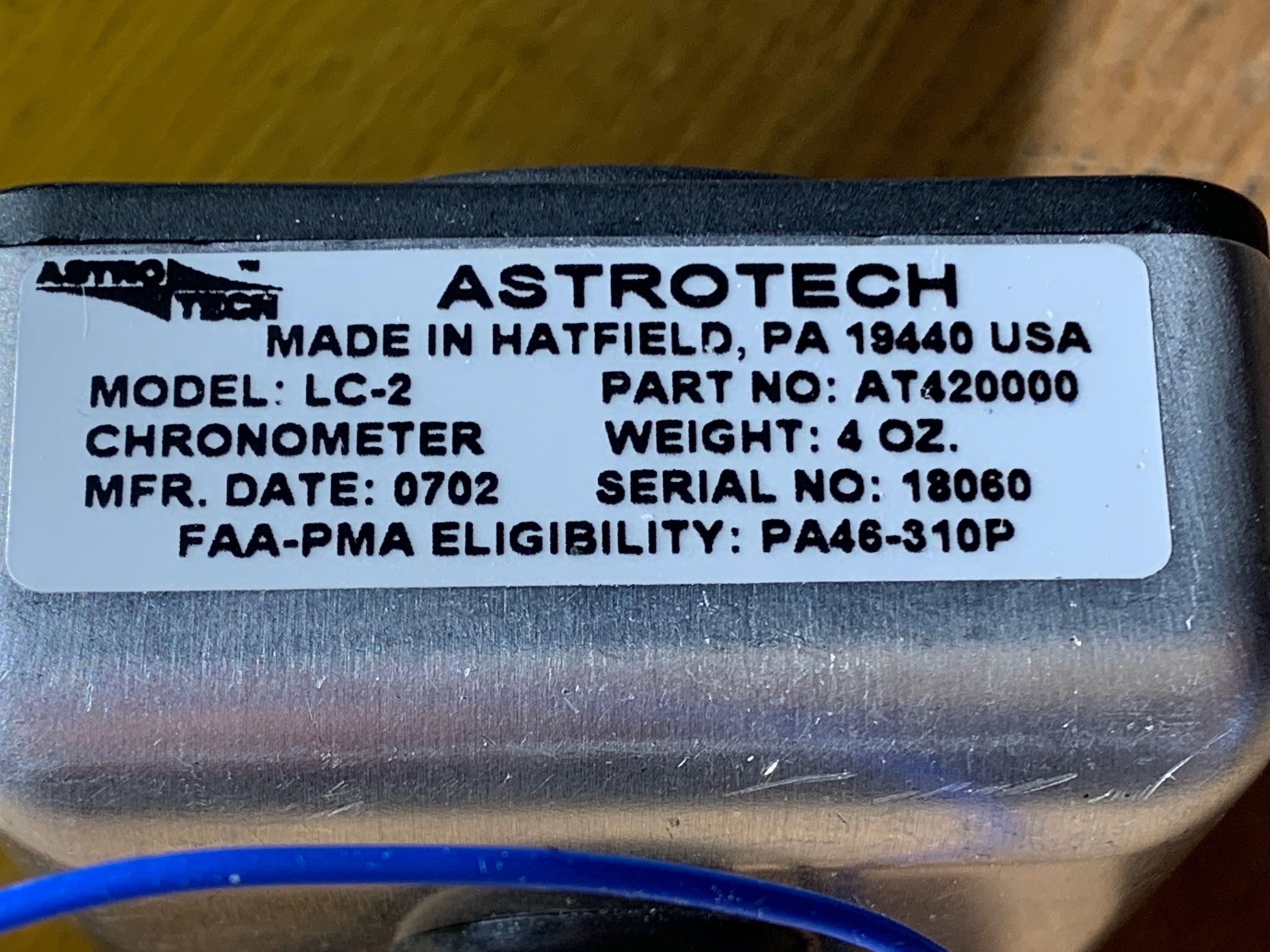 CLOCKS (1) AT420100 (NEW), (1) LC-2 (TESTED), (1) M800-28V-BAT (NEEDS REPAIR)