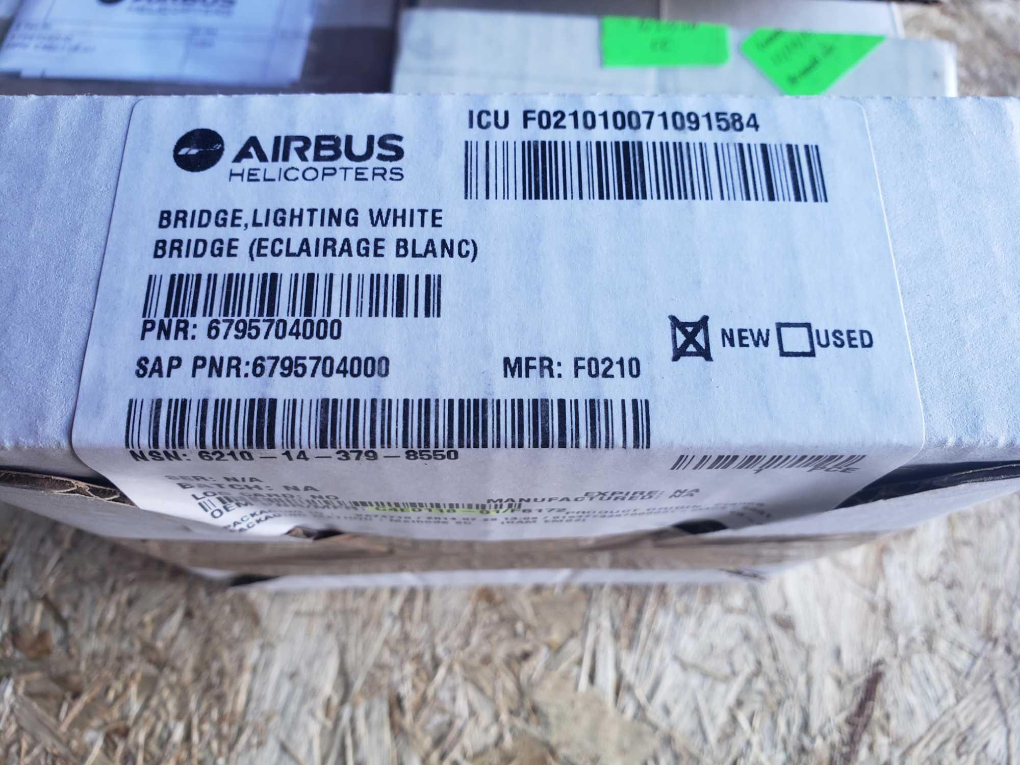 NEW INSTRUMENT BRIDGE LIGHTS 6795704000/C4E0118-01