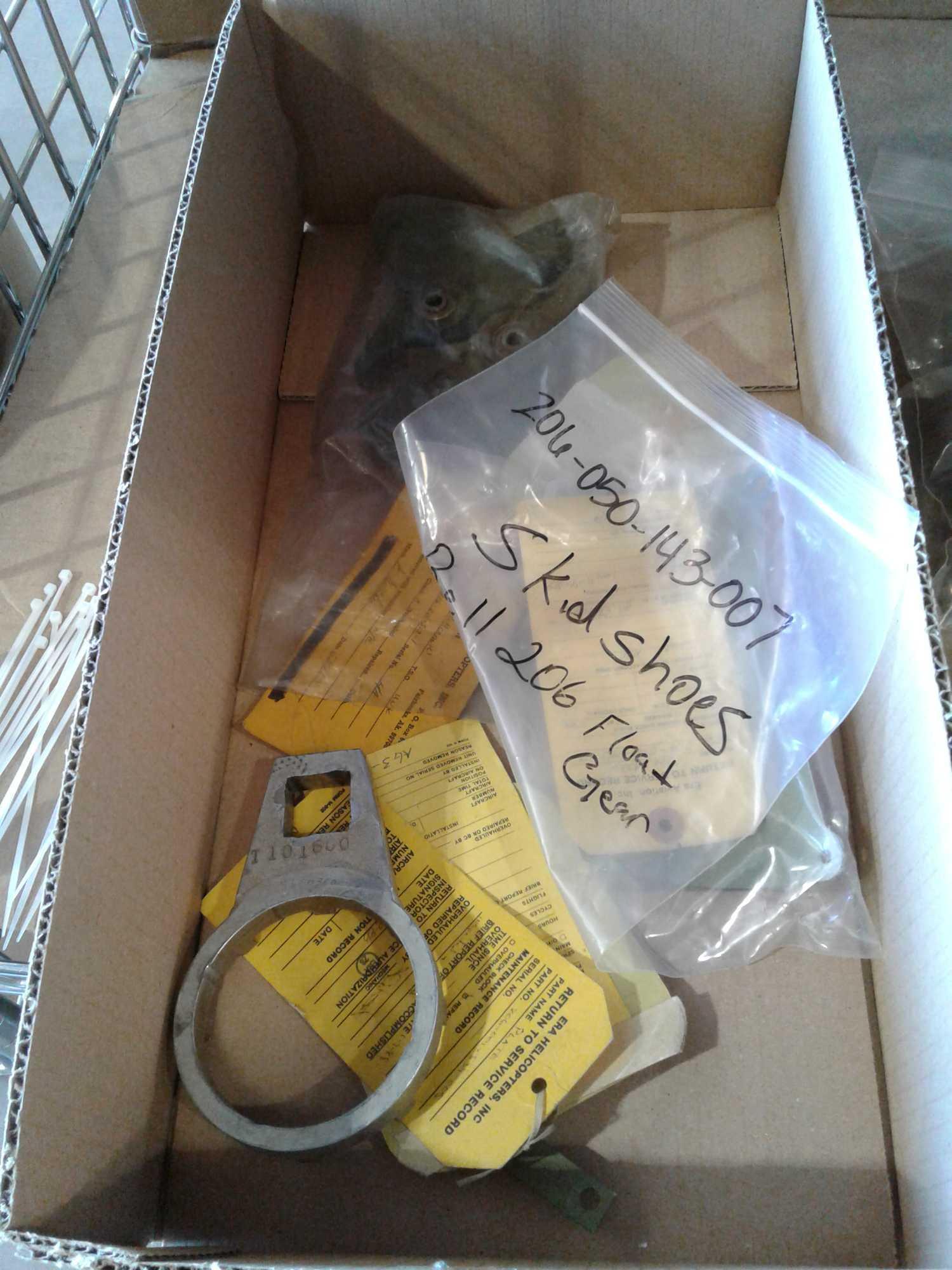 BELL 206 PUSHPULL ROD 206-001-741-00, BRACKETS 206-030-433-015, STEPS 206-031-375-1, STICK MOUNT