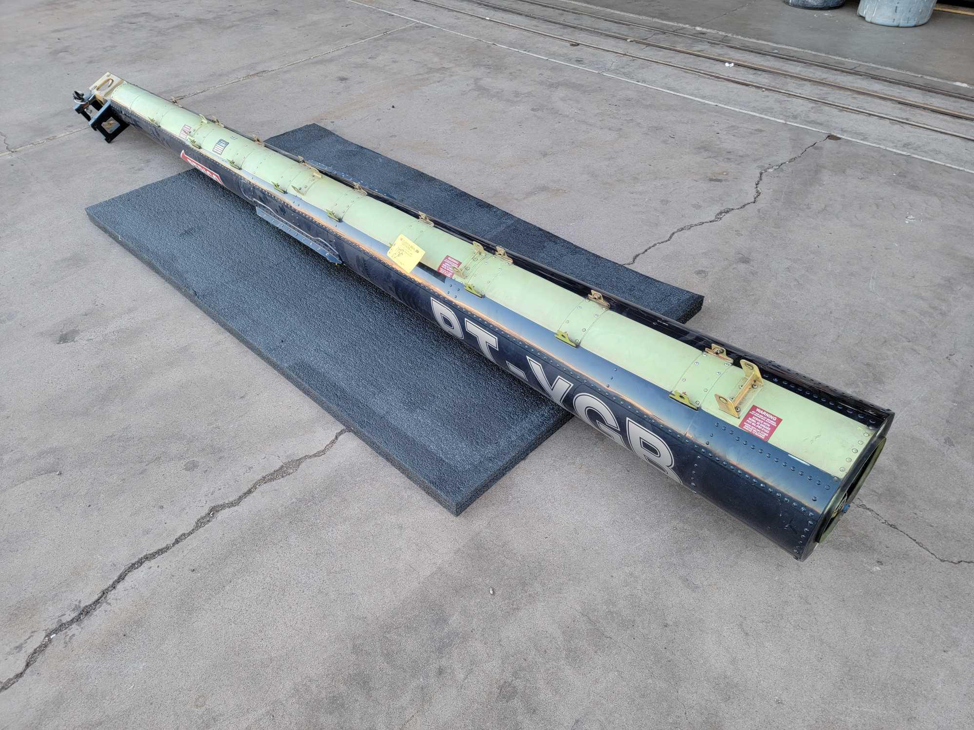 BELL 407 TAILBOOM 407-530-014-101 (WITH HARDCARD)