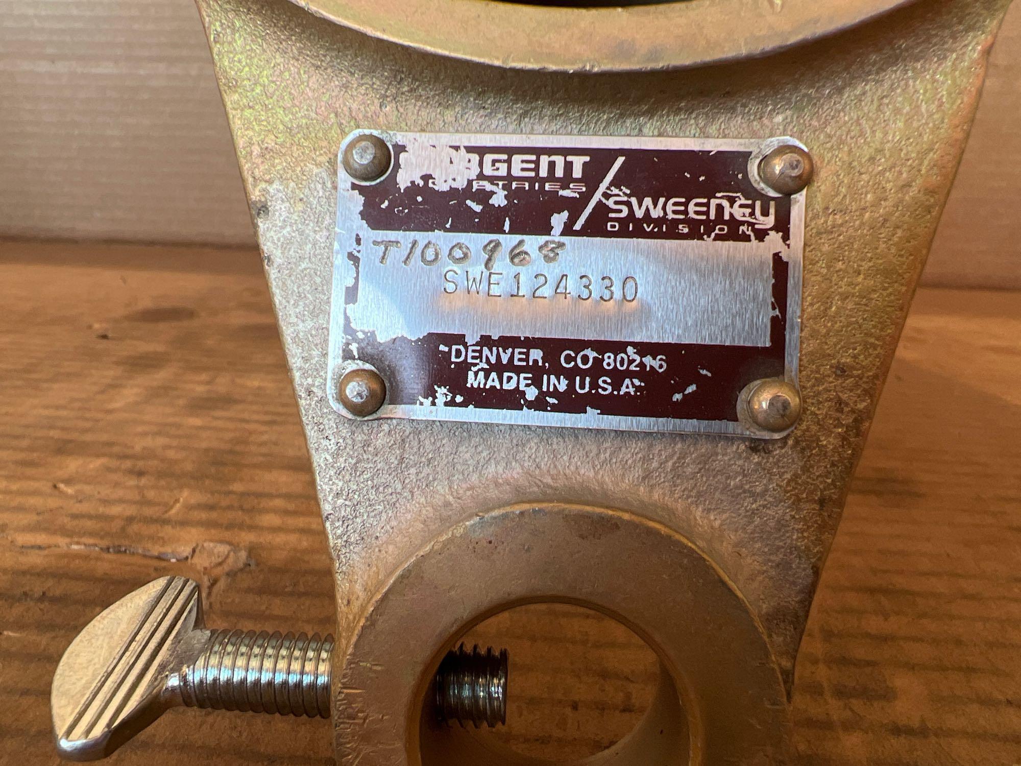 SWEENY ADAPTERS FOR BELL T10914 & T100968