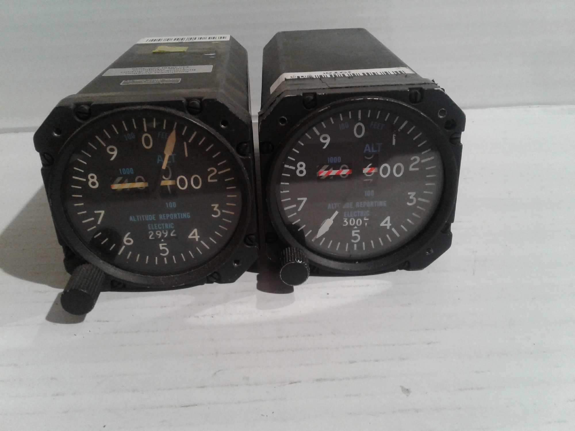 ARC EA-401A ENCODING ALTIMETERS