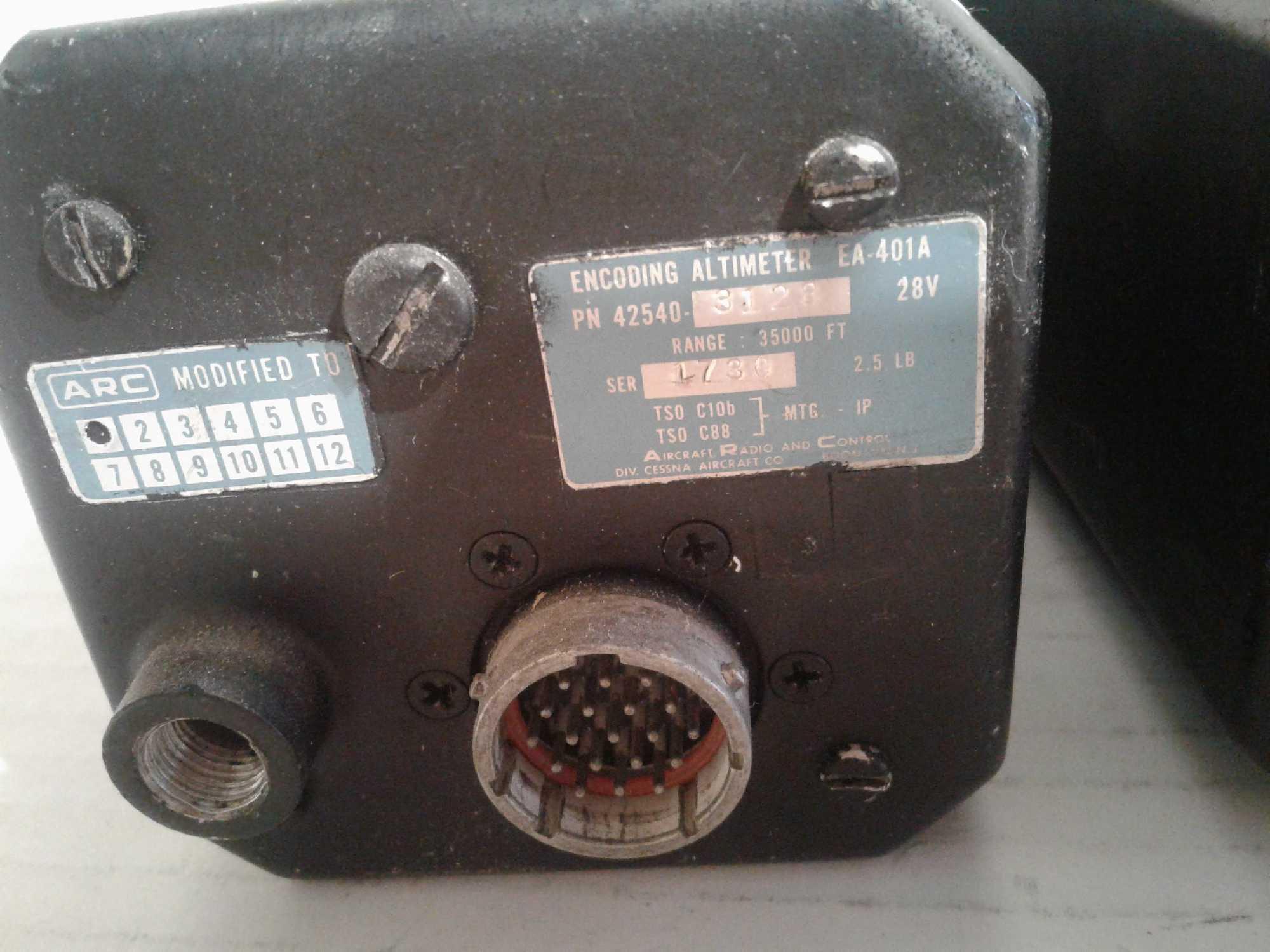 ARC EA-401A ENCODING ALTIMETERS