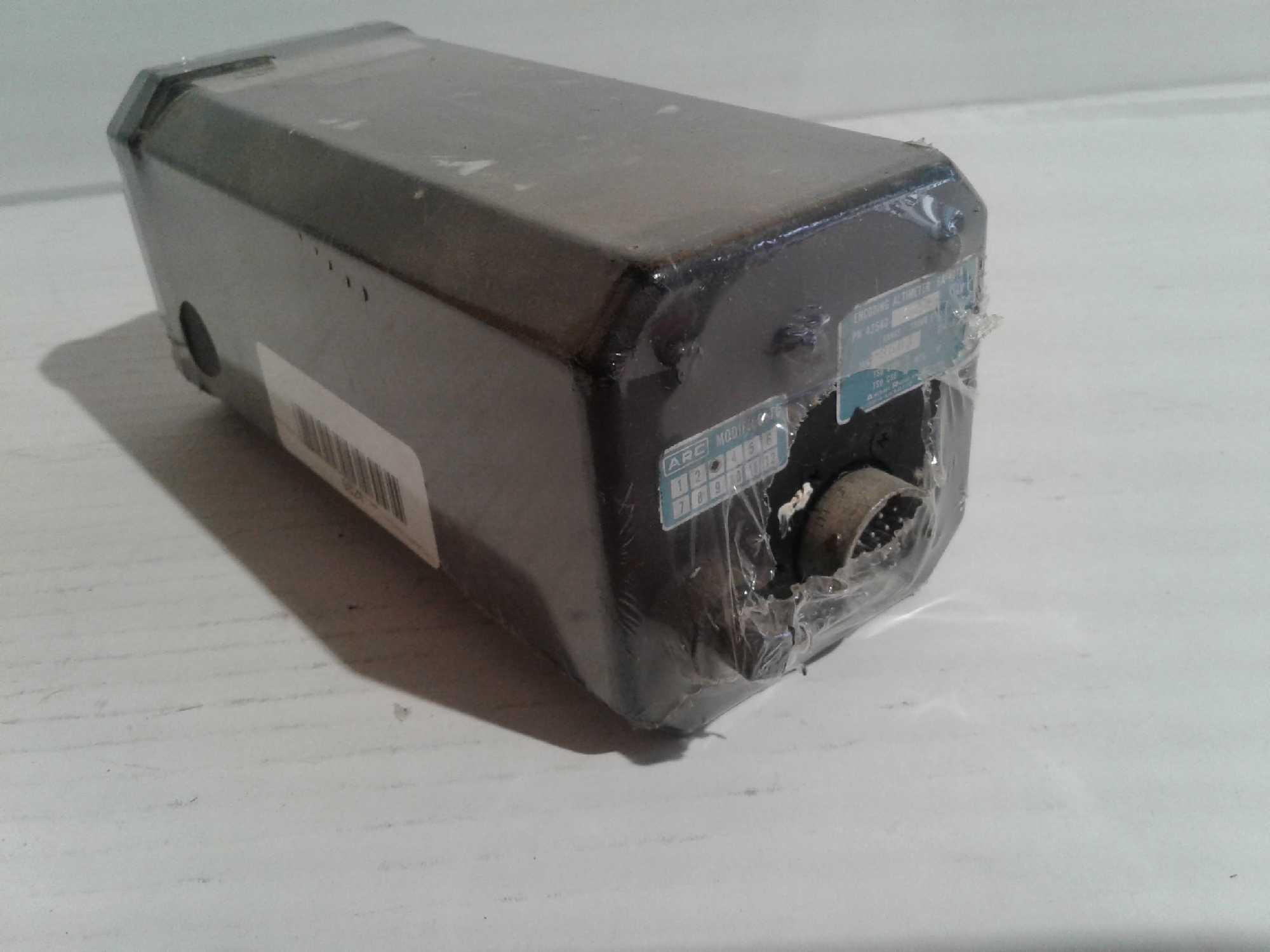 ARC EA-401A ENCODING ALTIMETERS