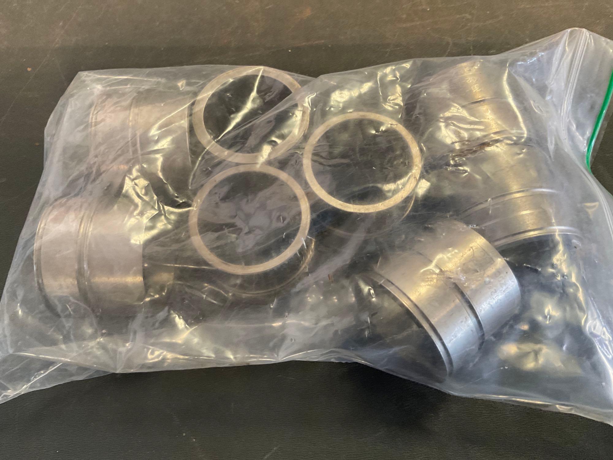 BOXES OF 500 TRANSMISSION GEARS