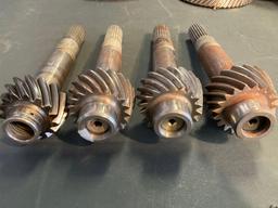 BOXES OF 500 TRANSMISSION GEARS