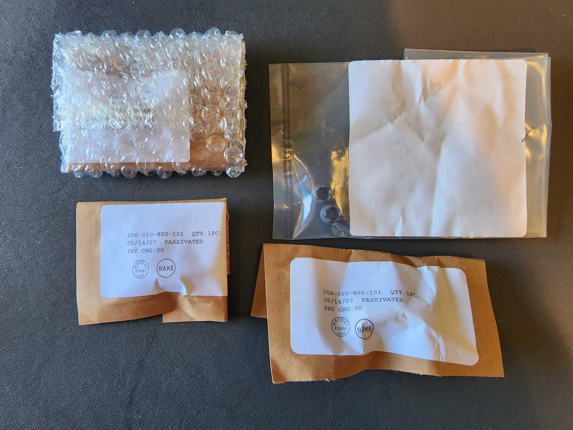 NEW BELL 206 FILTERS 206-076-034-003, BOOTS 206-040-272-101, BUSHING 206-010-802-101 & MISC