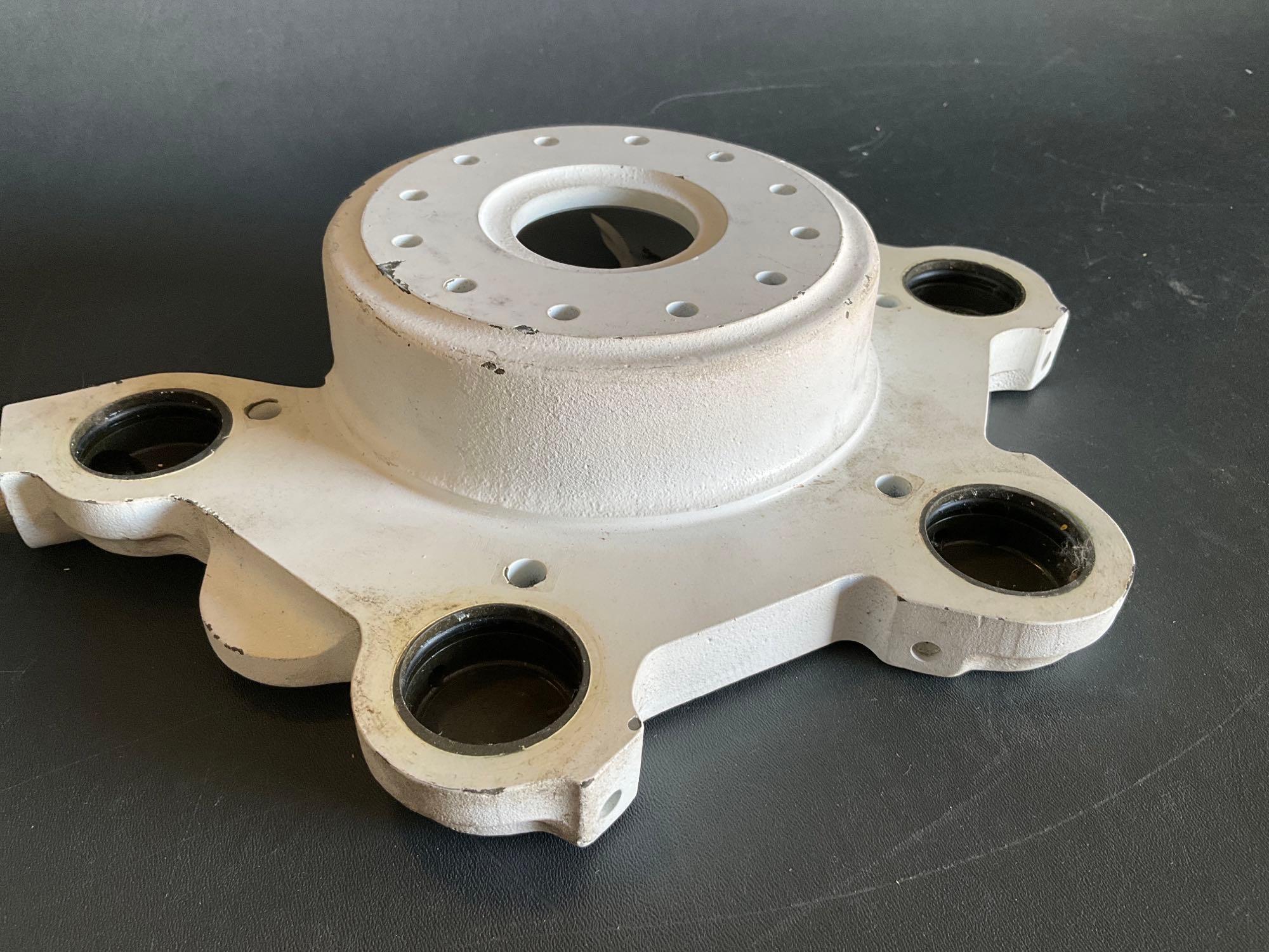NEW CESSNA BRAKE PISTON HOUSING/BACKING PLATES C163030-0202 (NO PAPERWORK)