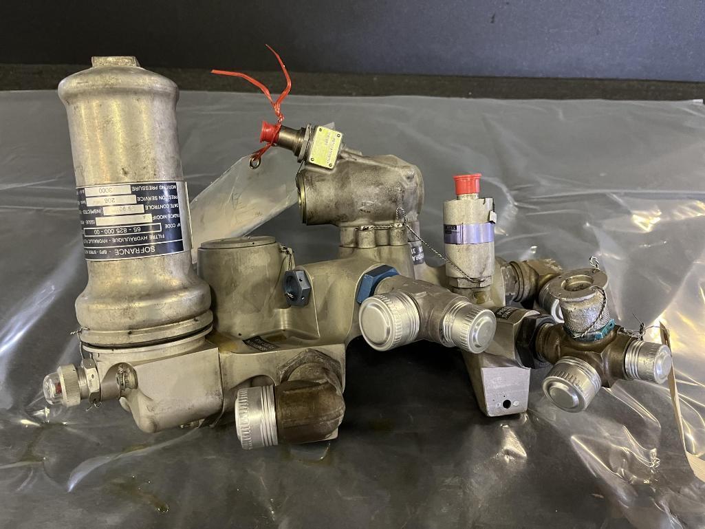 (LOT) A300 HYDRAULIC MANIFOLDS, RESERVOIRS, & MISC [15 LINE ITEMS]