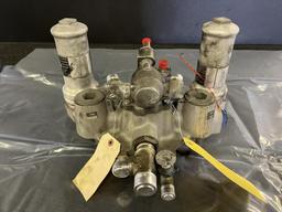 (LOT) A300 HYDRAULIC MANIFOLDS, RESERVOIRS, & MISC [15 LINE ITEMS]