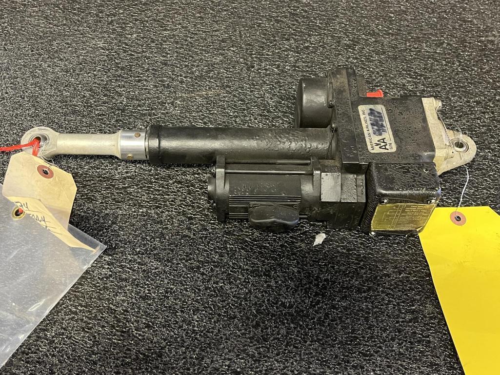 A300 LINEAR ACTUATORS & RODS (8) 2021272-1, (2) E1AM0, (1) E3AMO, (1) E4BM0