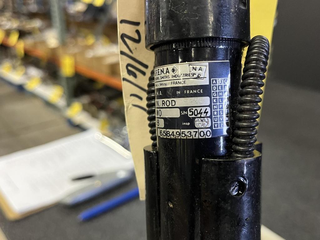 A300 LINEAR ACTUATORS & RODS (8) 2021272-1, (2) E1AM0, (1) E3AMO, (1) E4BM0