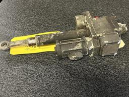 A300 LINEAR ACTUATORS & RODS (8) 2021272-1, (2) E1AM0, (1) E3AMO, (1) E4BM0