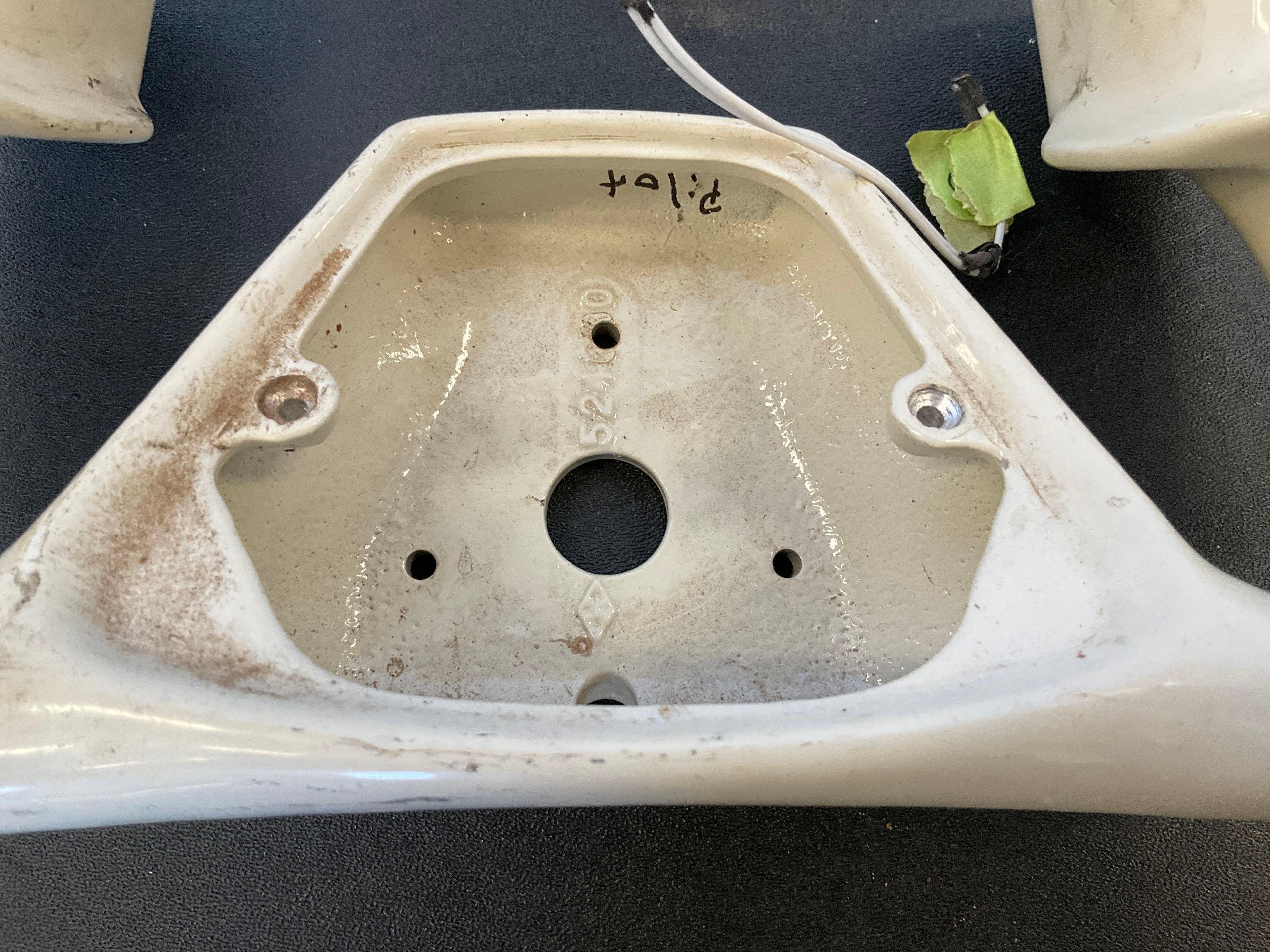 BEECHCRAFT RAMS HORN CONTROL YOKES