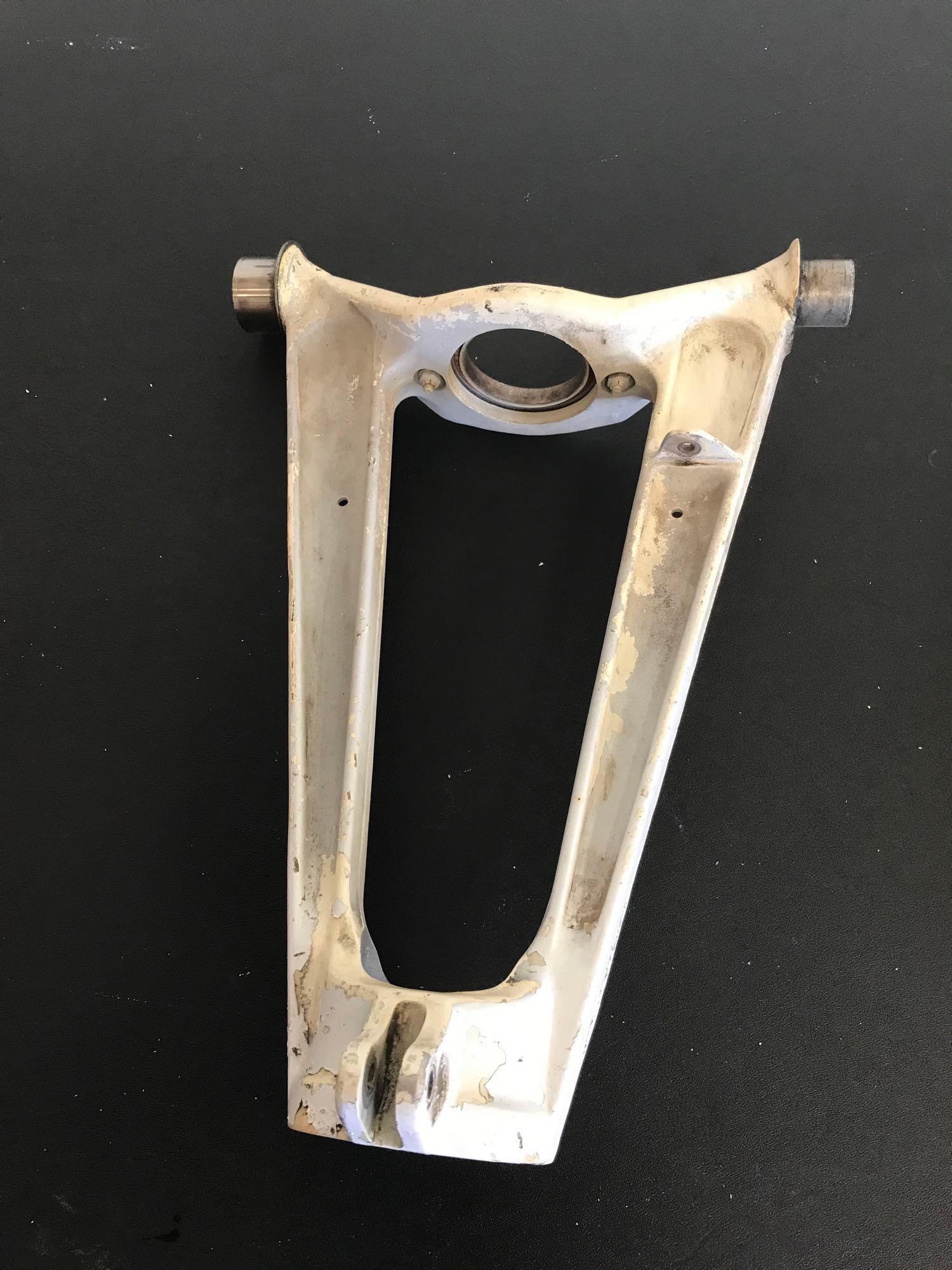 DISASSEMBLED CESSNA 421 NOSE GEAR INVENTORY