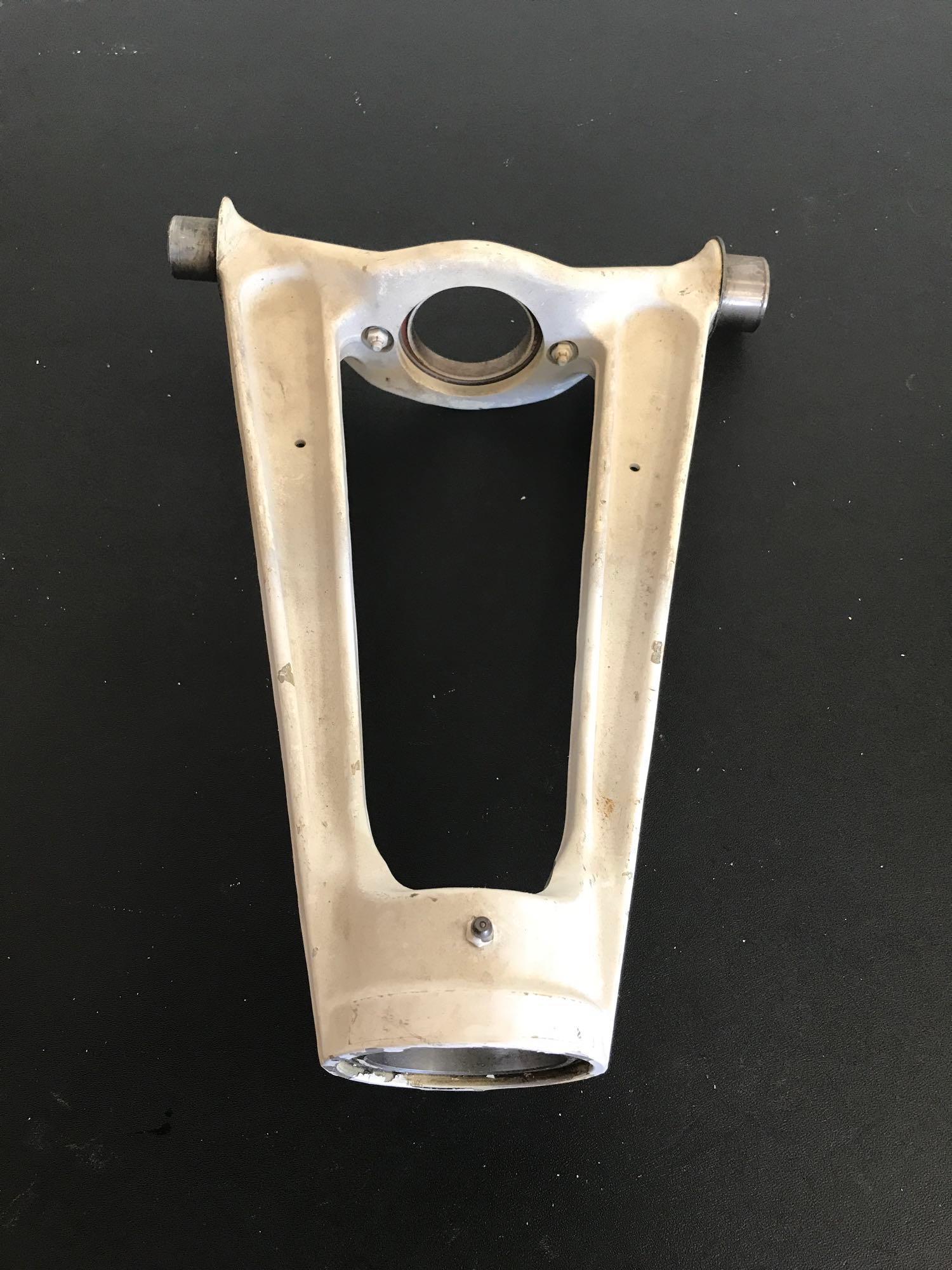 DISASSEMBLED CESSNA 421 NOSE GEAR INVENTORY
