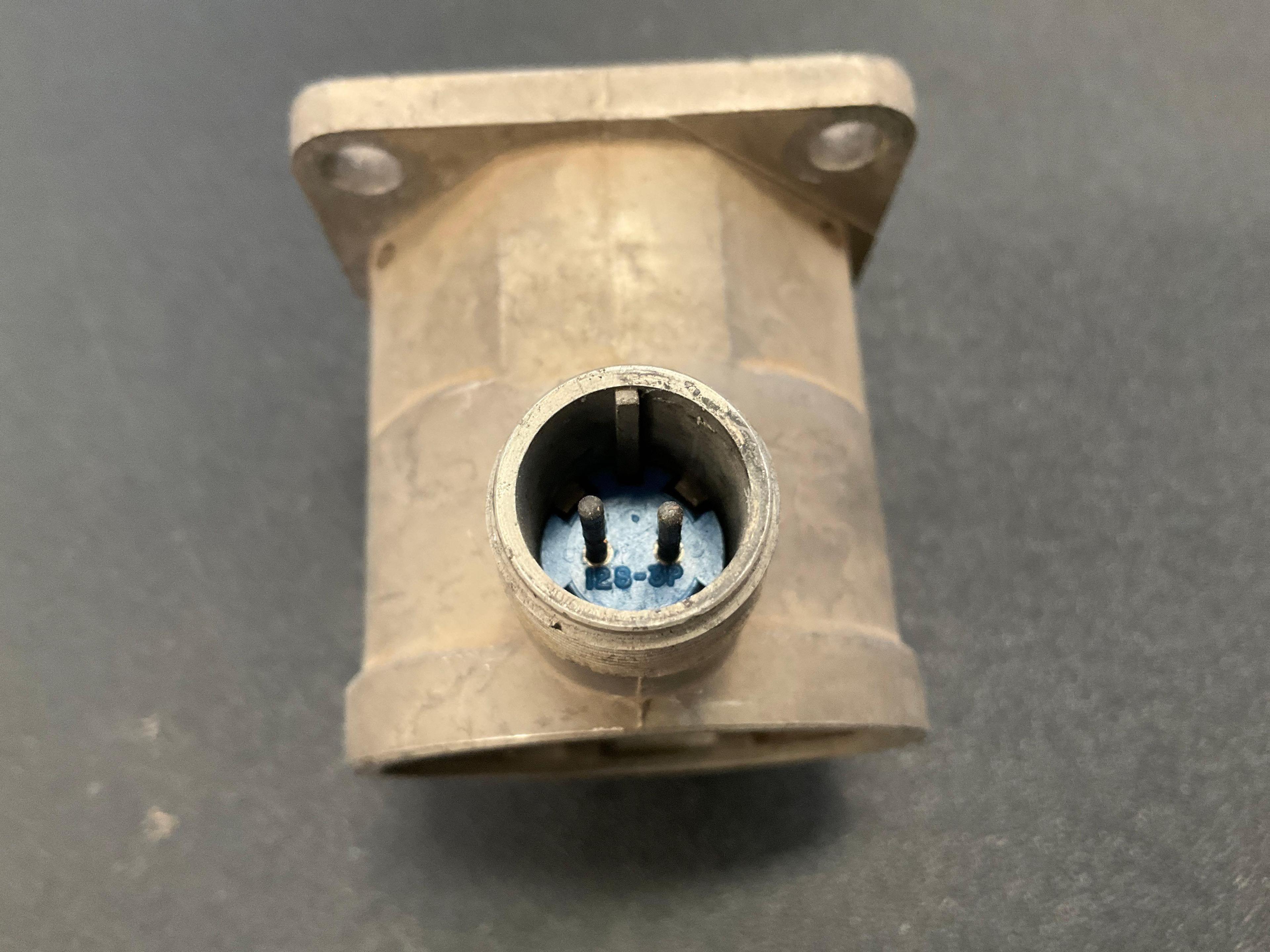 (LOT) TACH GENERATOR 25140 & CORE VACUUM PUMPS