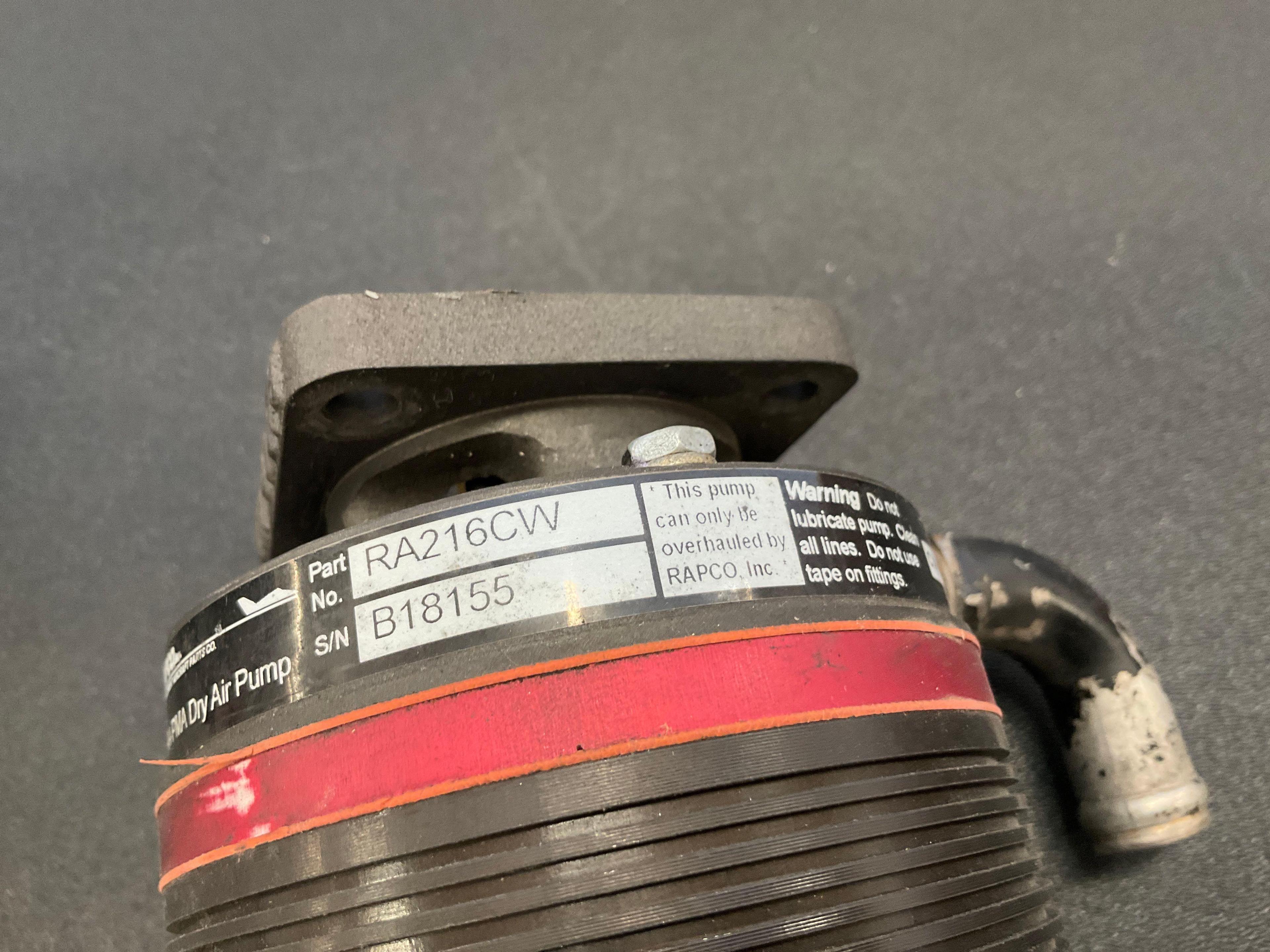 (LOT) TACH GENERATOR 25140 & CORE VACUUM PUMPS