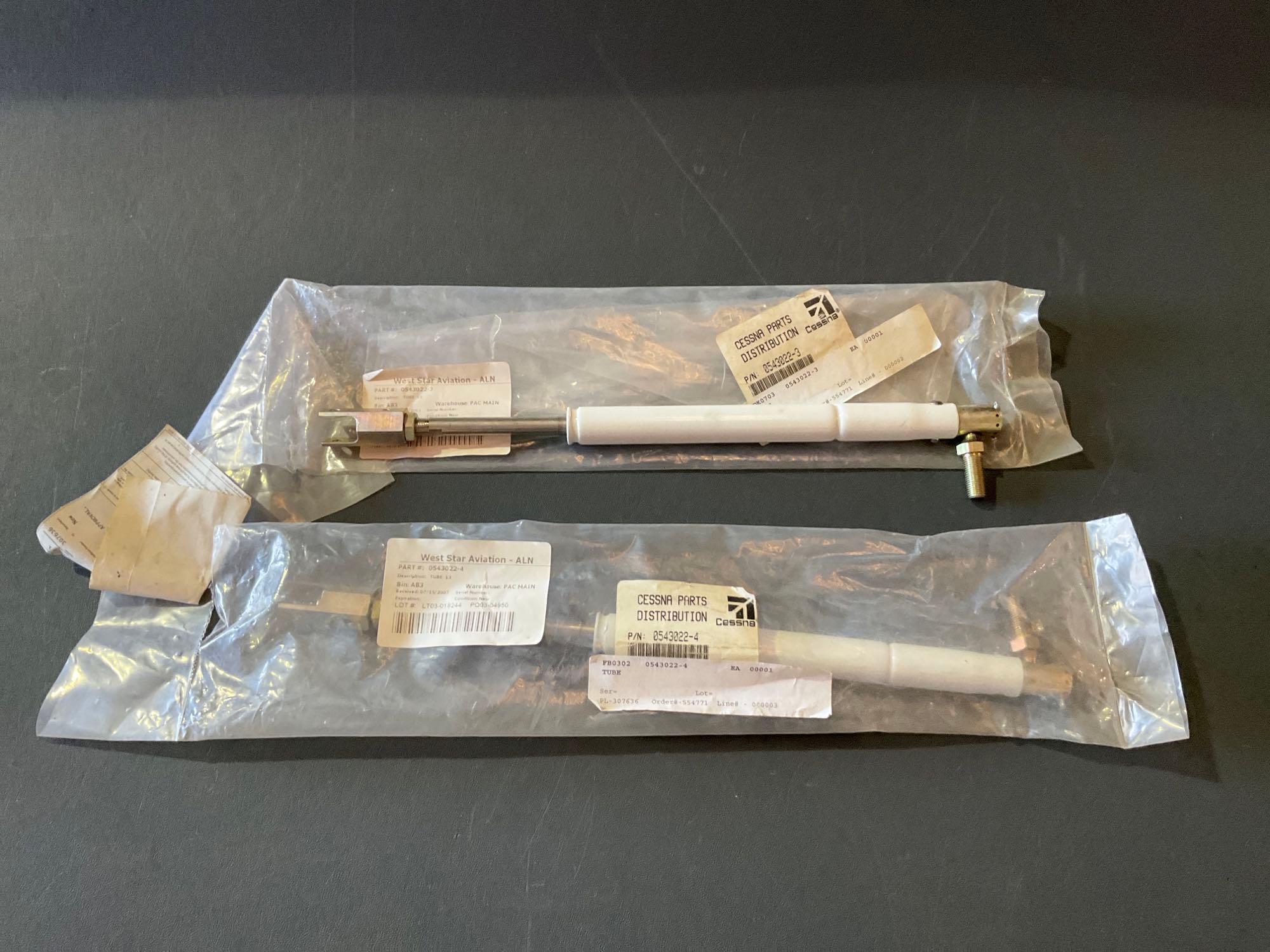 NEW CESSNA 172 STEERING RODS 0543022-3 & -4 AND BOOTS 0543015-6 & 0413304-3