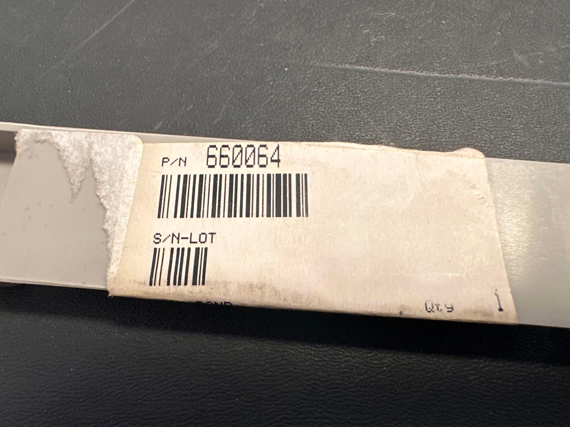 NEW OXYGEN HOSE 02C20T1-4-3000, C166005-0505 & MASK STRAPS 211006