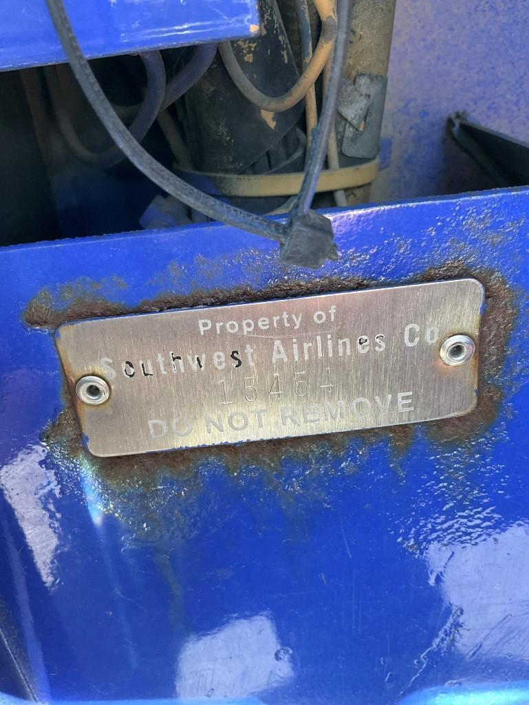 1997 TUG MDL 660 BELT LOADER