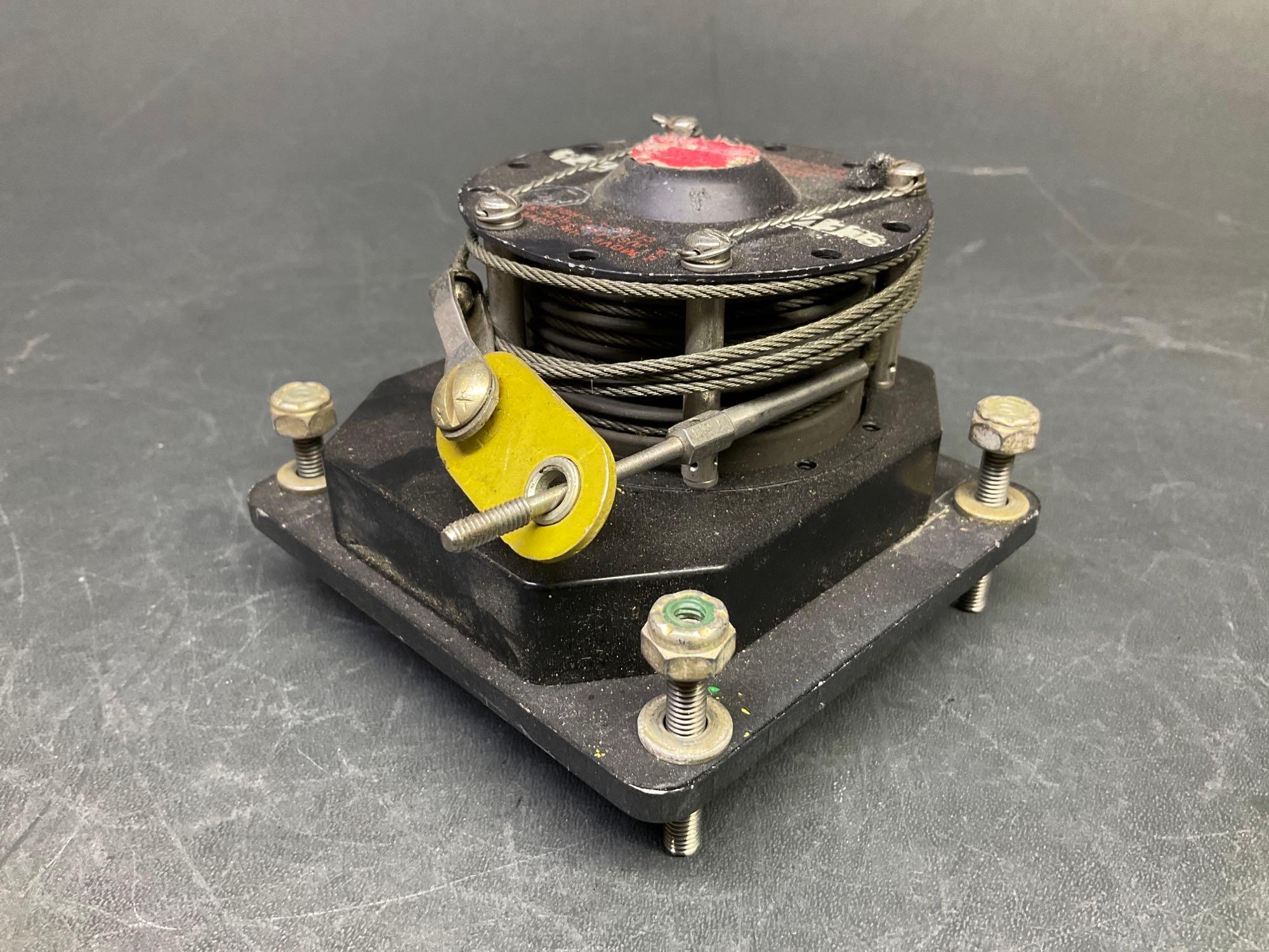 (5) COLLINS SMT-65 SERVO MOUNTS