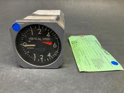 SPERRY VERTICAL SPEED INDICATORS 4013013-906 & -907