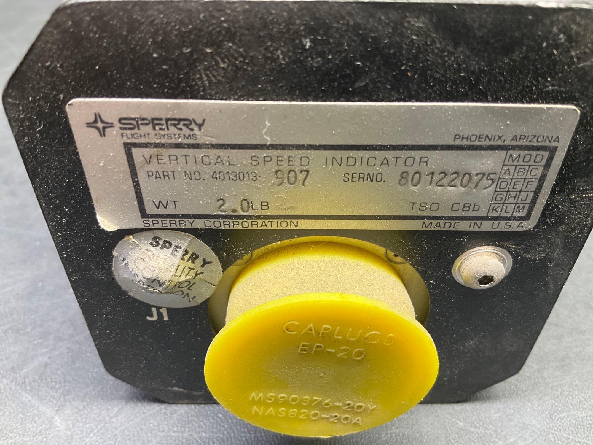 SPERRY VERTICAL SPEED INDICATORS 4013013-906 & -907