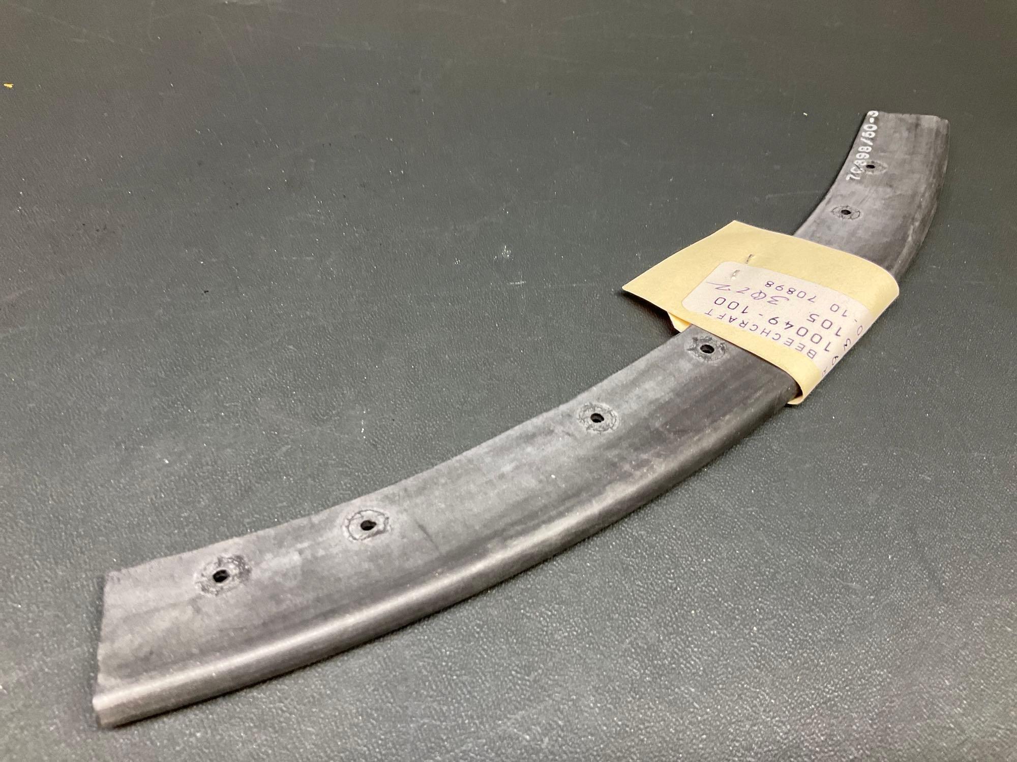 NEW KING AIR WING WINDOW SEAL 101-420126-1, COWL SEAL 101-910049-100, PLACARDS AND P-BARON BULKHEAD