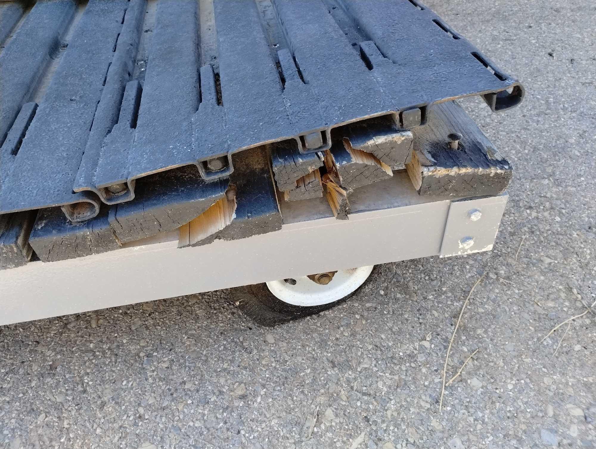 HELICOPTER TRANSPORT PAD 12FTx12FT (DISASSEMBLES FOR TRANSPORT) (SOME TIRES ARE FLAT / DRY ROT)
