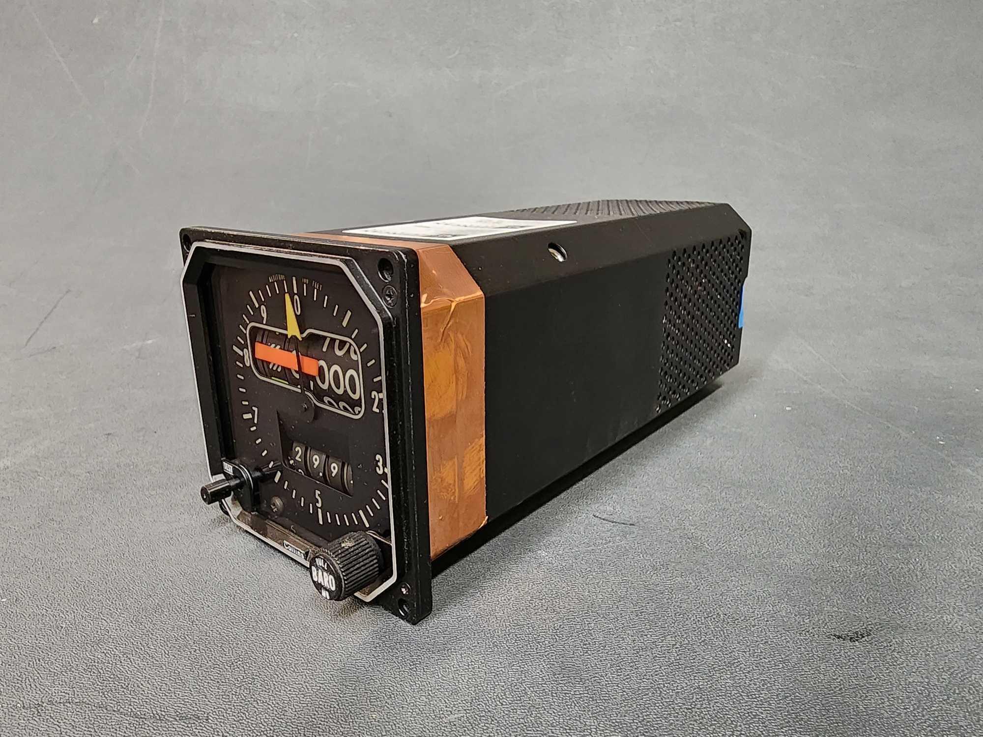 COLLINS ALI-80A ENCODING ALTIMETER 622-3975-014 (OVERHAULED)