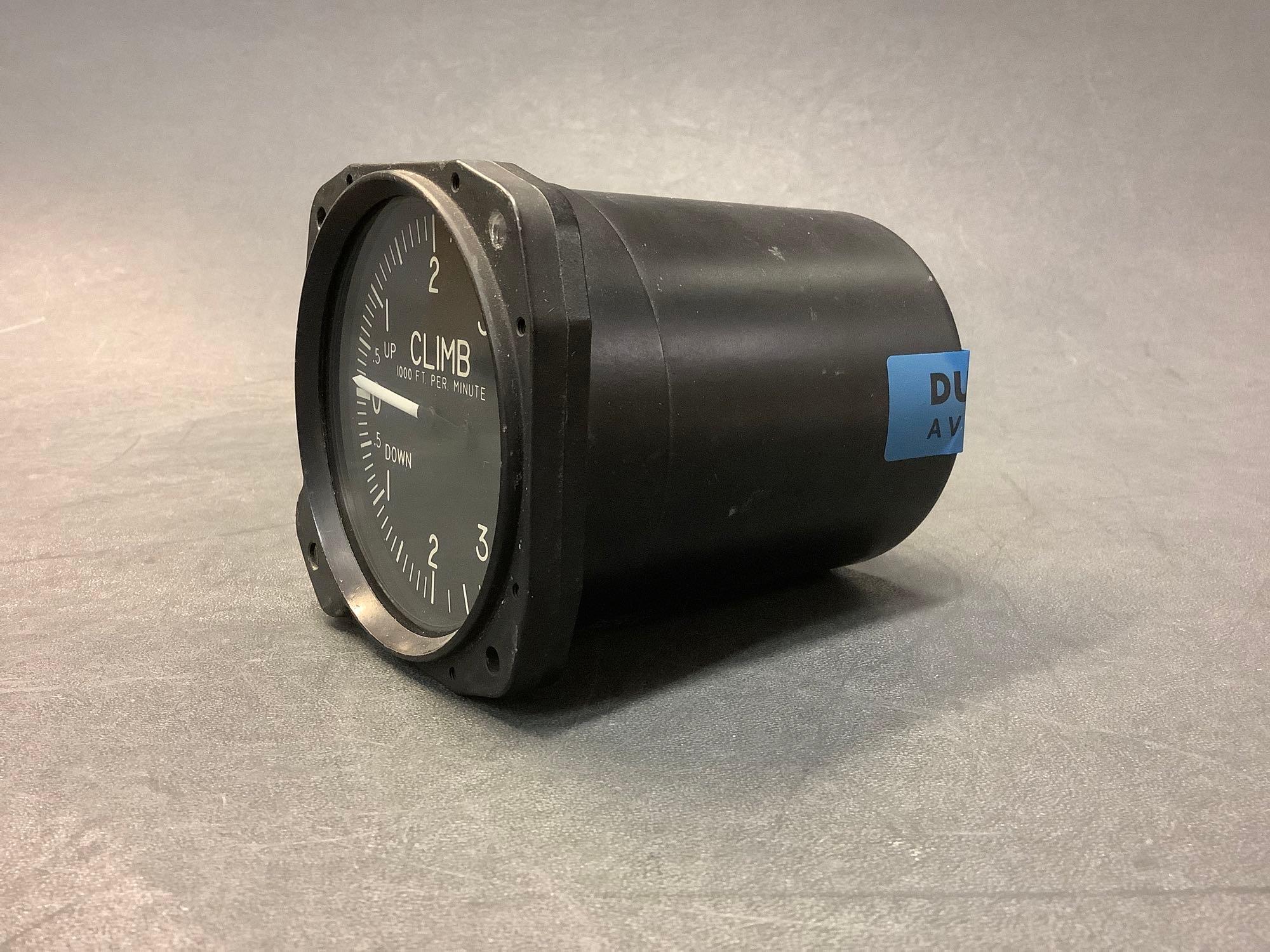UNITED INSTRUMENTS VSI, CA-54-1A, ALT# 7040T (REPAIRED)