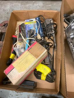 (LOT) SOLDERING GUN, PIPE WRENCH, PIPE THREADER & SPECIALTY TOOLS