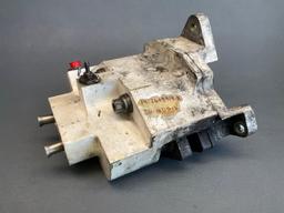 AS332 BRAKE CALIPER 2609914-2 (NEEDS REPAIR)