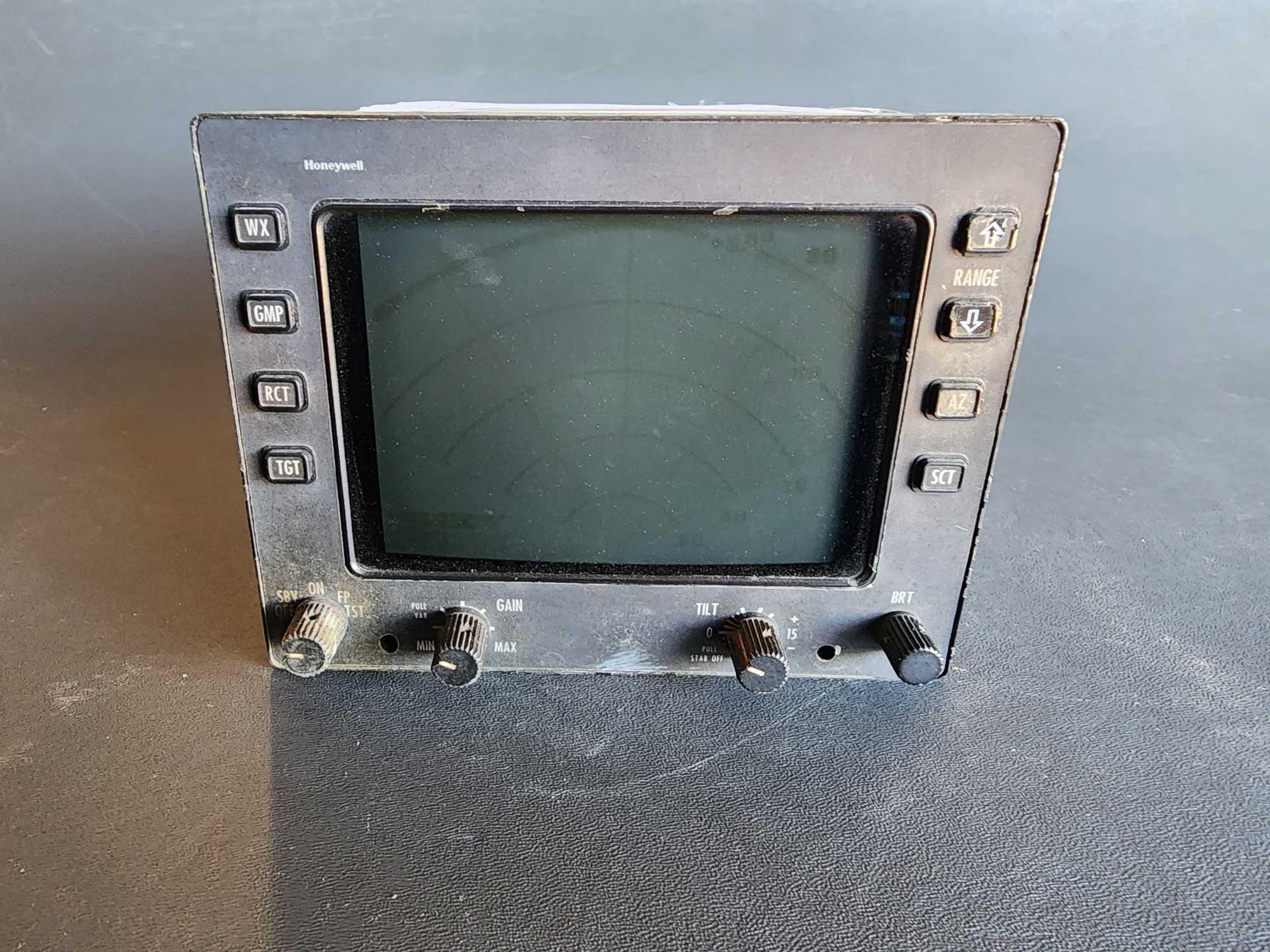 HONEYWELL WI-660 RADAR INDICATORS 7007700-604 (BOTH NEED REPAIR)