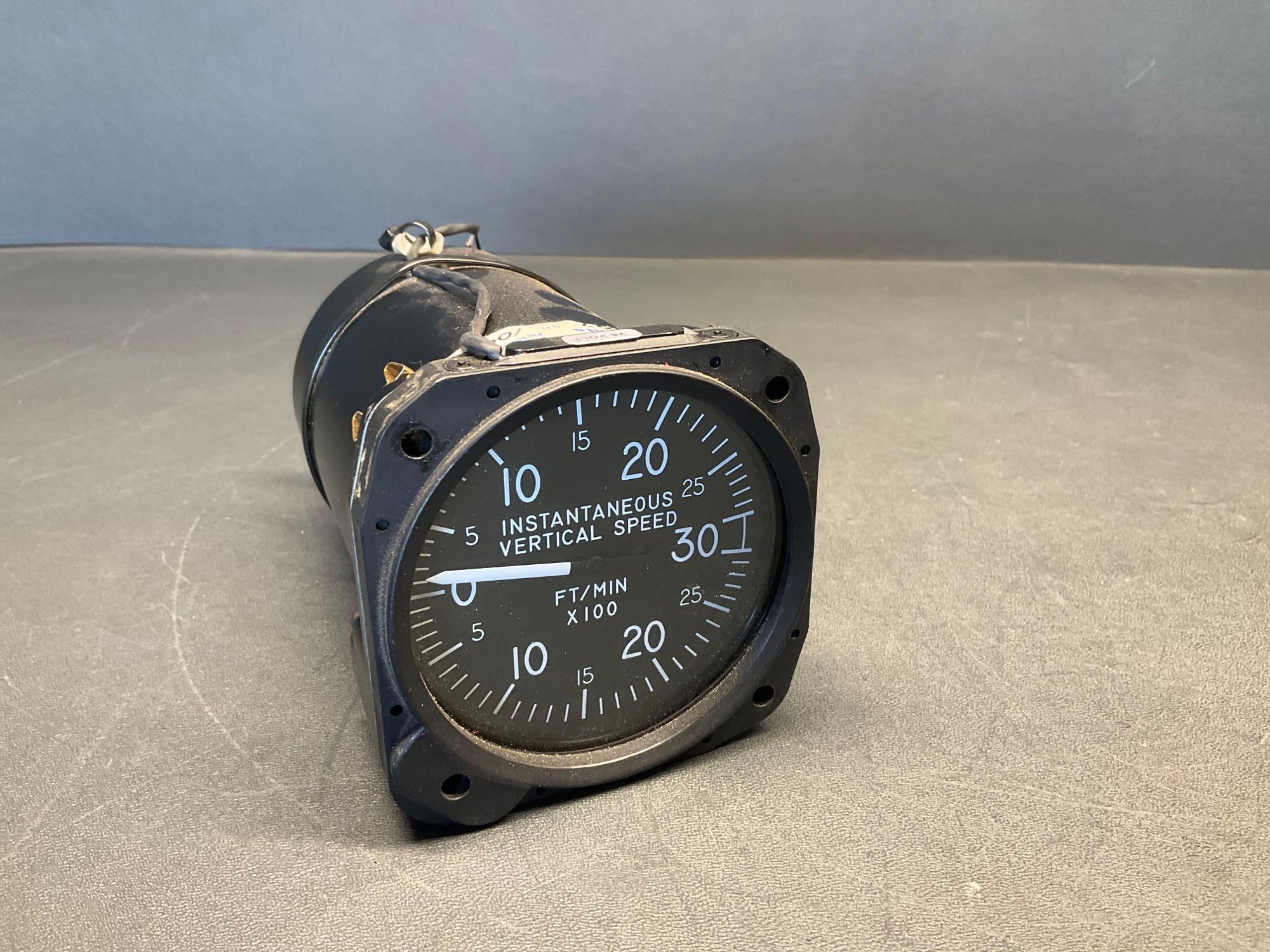 VERTICAL SPEED INDICATORS 7130-C47 (INSPECTED)