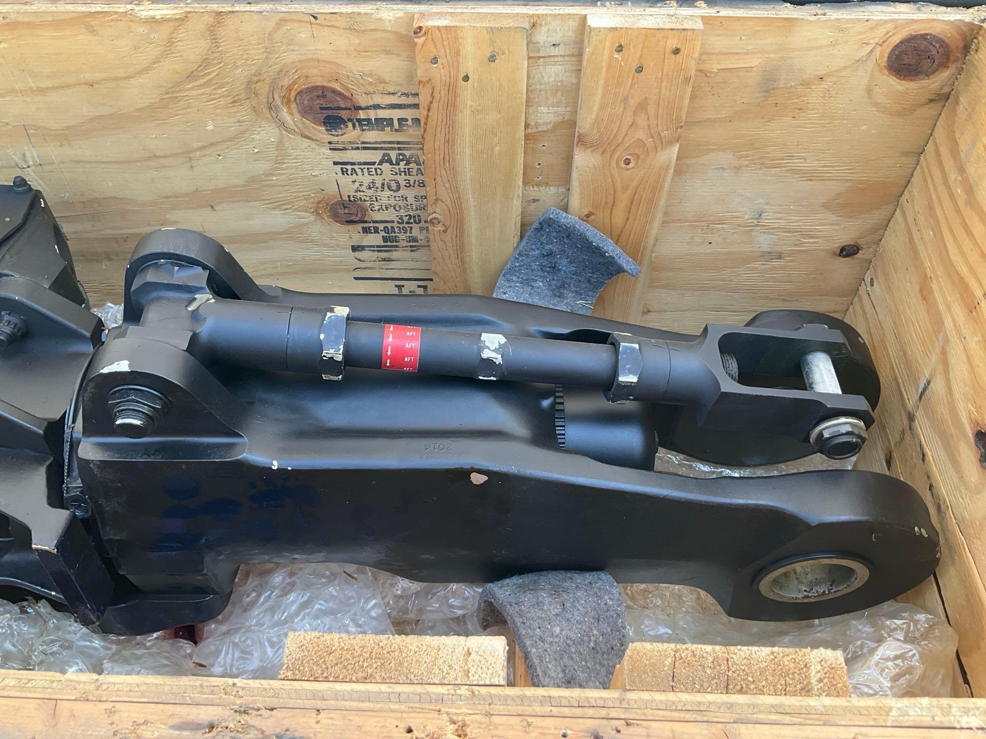 BELL 204 MAIN ROTOR HEAD ASSY 204-011-102-17, S/N IT-0624
