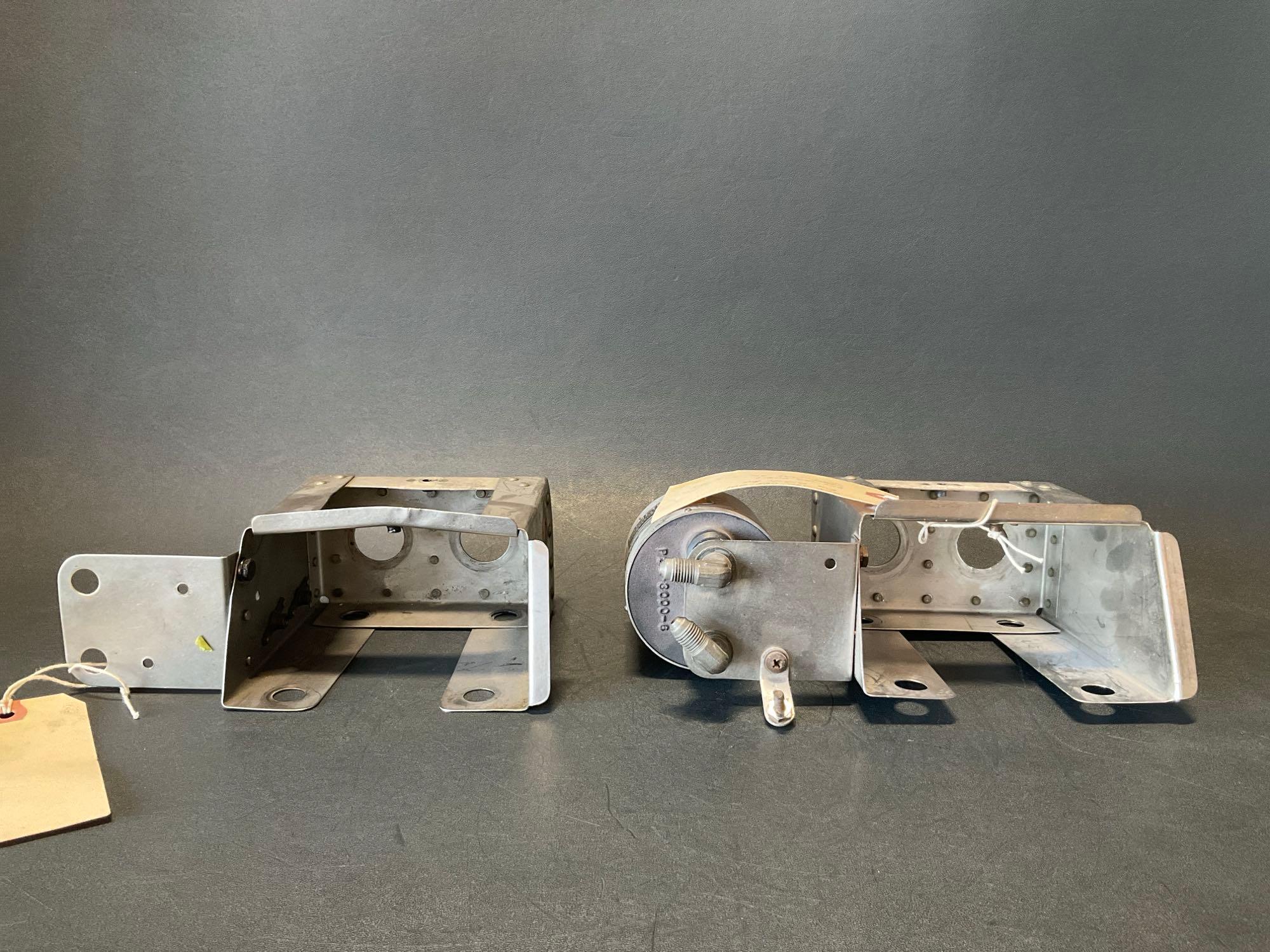 UH-1/T-53 CONTROL BOX, PRESSURE TRANSMITTERS AND HARNESS