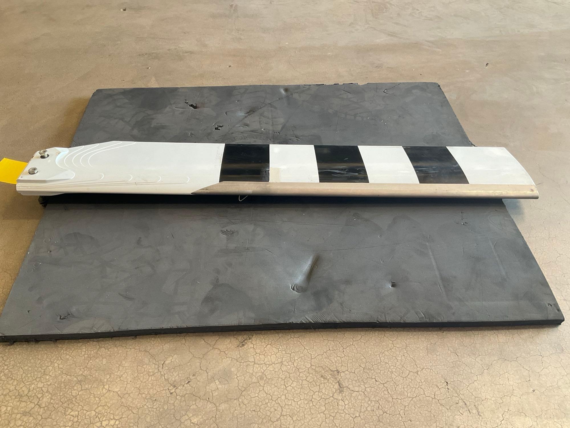 UH-1 TAIL ROTOR BLADES 204-011-702-015