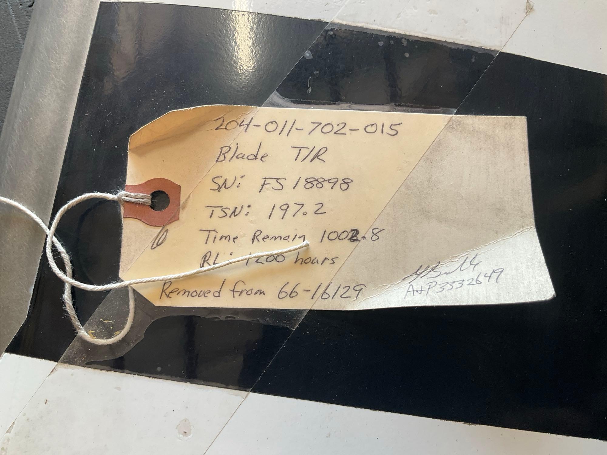 UH-1 TAIL ROTOR BLADES 204-011-702-015